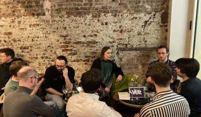 Sfeerfoto van een vorige meet & greet